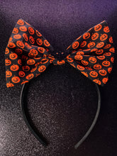 Load image into Gallery viewer, Wicked Headbands (Jack o lantern w/ bat)