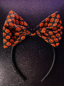 Wicked Headbands (Jack o lantern w/ bat)